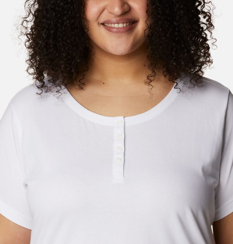 Women's Columbia Sapphire Point Henley T Shirts White | Plus Size CA-G0CLA